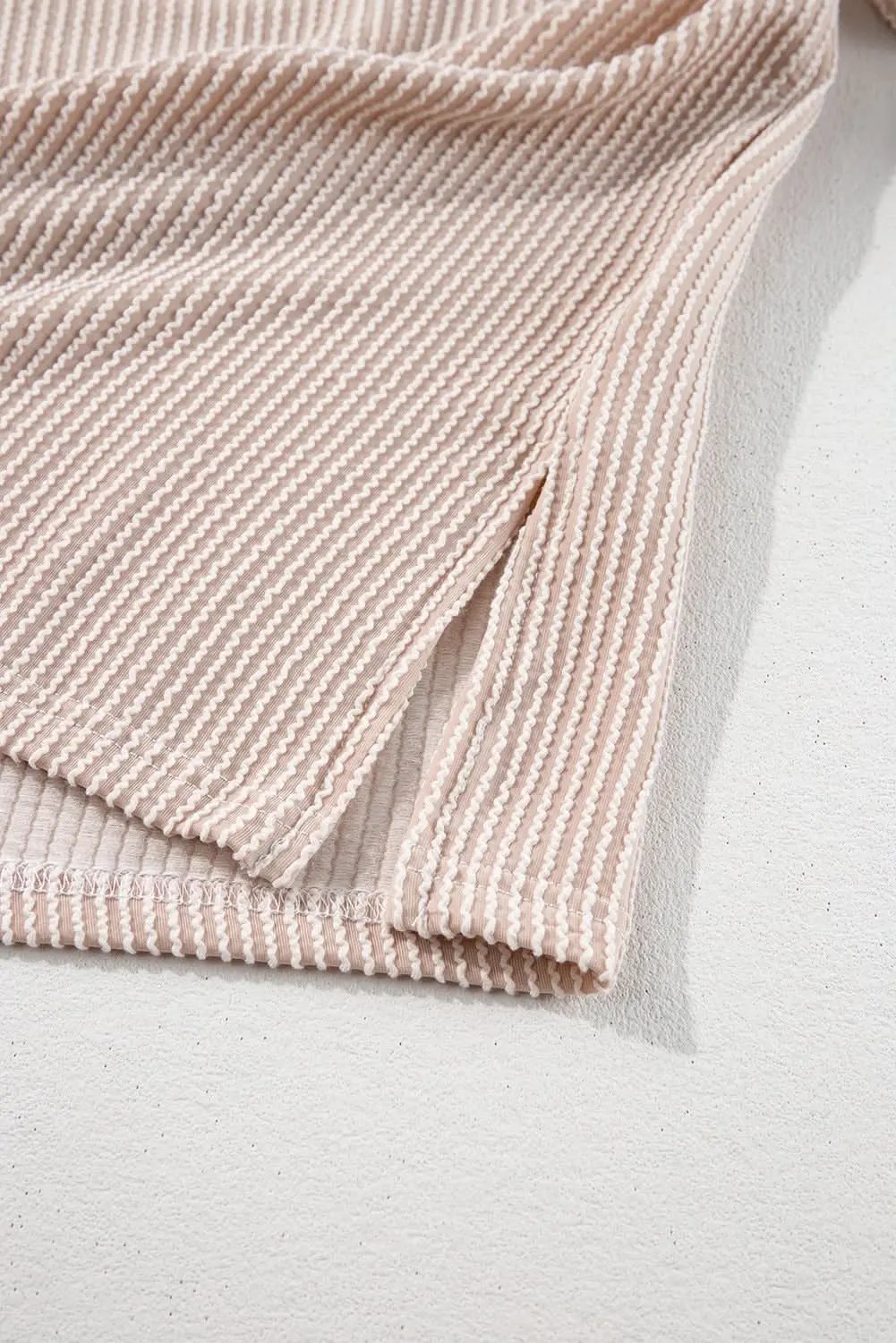 Chic colorblock v-neck top with slits - Love Salve